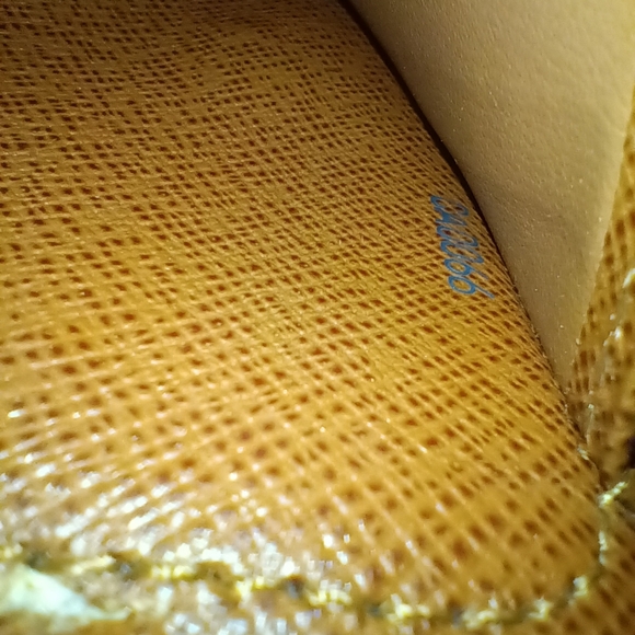 LOUIS VUITTON LV Monogram Canvas Leather Zippy Clutch Compact Wallet - Picture 11 of 13